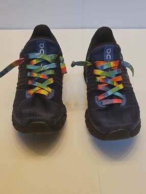On Running Cloudswift Navy Sneakers with Rainbow Laces 7.5 Mens GUC